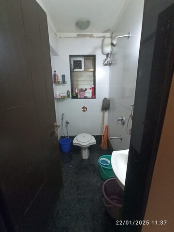 Master Bedroom in 2 BHK Apartment at Andheri East – for Sale