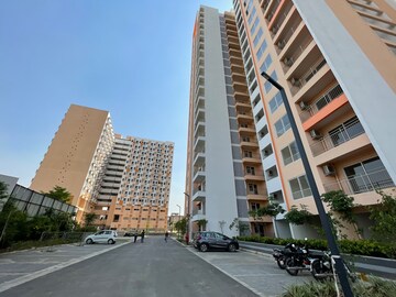 2 BHK Apartment – Exterior View View at Shapoorji Pallonji Joyville Phase 2, Sector 102 - for Rent