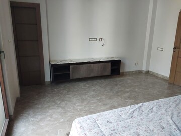 3 BHK Builder Floor For Rent in Sector 82