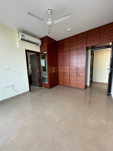 2.5 BHK Apartment For Sale in Oberoi Realty Splendor, Andheri East