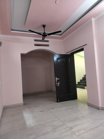 3 BHK Builder Floor For Rent in Sector 82
