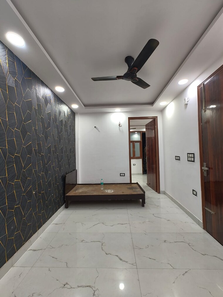 Kitchen, govindpuri 3 Bedroom 900 Sq.Ft. Builder Floor In Govindpuri Delhi 8440380