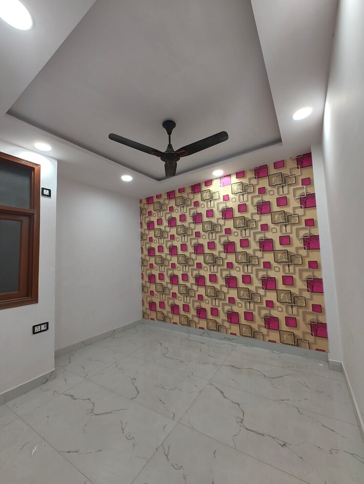 Room, govindpuri 3 Bedroom 900 Sq.Ft. Builder Floor In Govindpuri Delhi 8440380