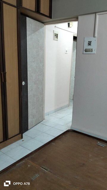 Room in 2 BHK Apartment at New Gokul Plaza CHS Kandivali, Kandivali East – for Rent