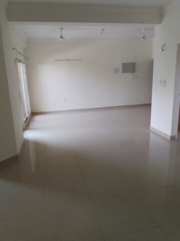Room in 3 BHK Apartment at Ramprastha Awho, Sector 95 – for Rent