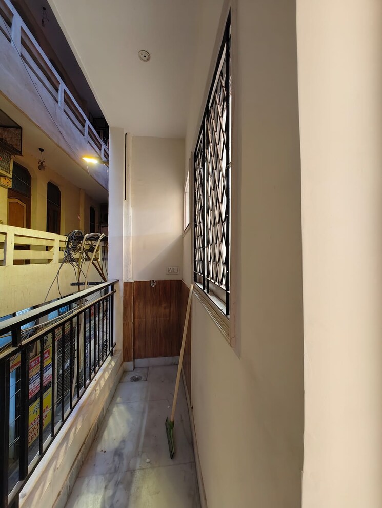 Balcony, govindpuri 2 Bedroom 700 Sq.Ft. Builder Floor In Govindpuri Delhi 8440490