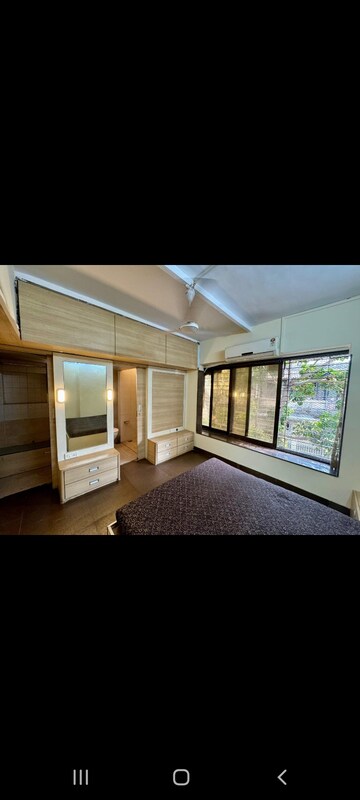 Bedroom in 2 BHK Apartment at Kurla West – for Rent