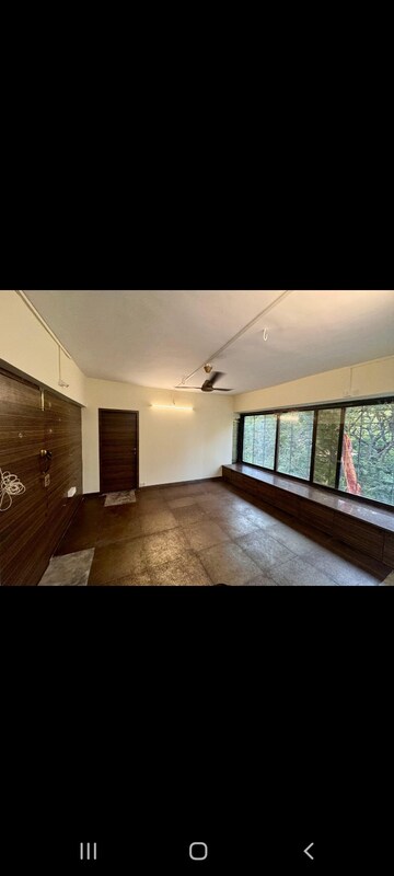 Bedroom in 2 BHK Apartment at Kurla West – for Rent