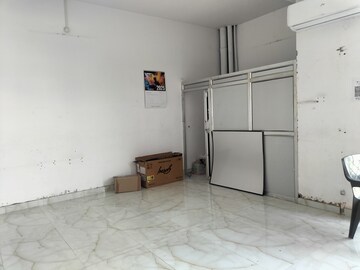   Office Space at Ansal Sushant Golf City Shopping Square, Sushant Golf City – for Rent