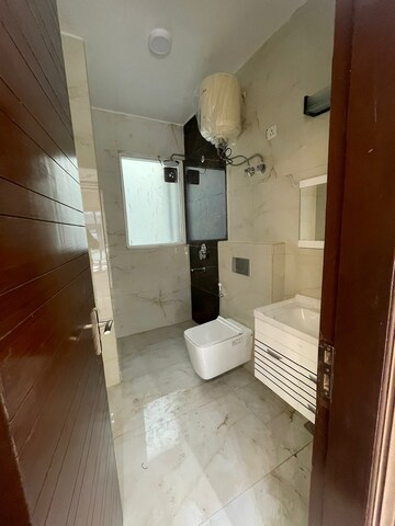Bathroom in 4 BHK Apartment at Aradhya Homes, Sector 67a – for Rent