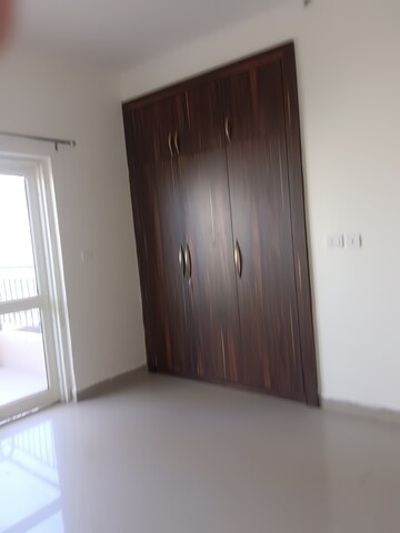 3 BHK Apartment For Rent in AWHO Shanti Vihar, Sector 95