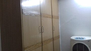 Furnished Amenities in 3 BHK Builder Floor at Savitri Nagar – for Sale