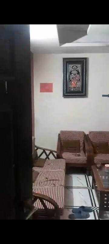 Living Room in 2 BHK Builder Floor at Sapphire Tower, Sector 104 – for Rent