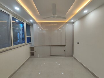Building Lobby in 2 BHK Builder Floor at Savitri Nagar – for Sale