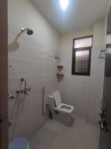 Master Bedroom in 1 BHK Apartment at Palm Residency Chhatarpur, Chattarpur – for Rent