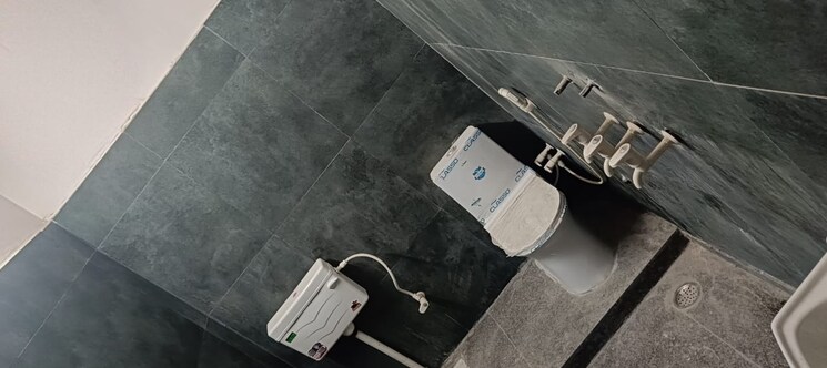 Attached Bathroom, eta i greater noida 3 Bedroom 300 Sq.Mt. Builder Floor In Eta I Greater Noida Greater Noida 8441124