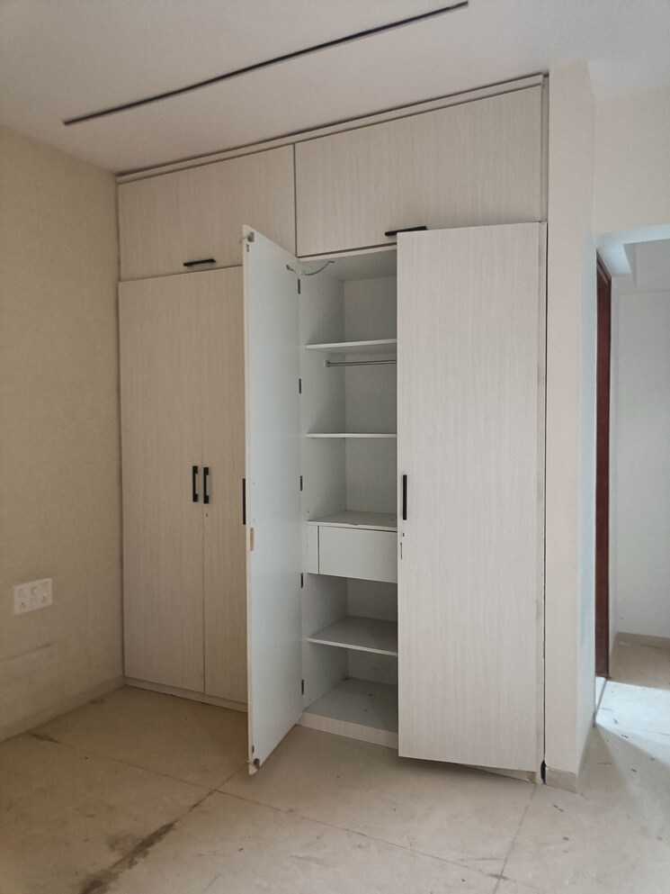 Room, rna-grande 3 Bedroom 1300 Sq.Ft. Apartment In Kandivali West Mumbai 8441425