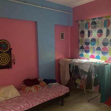 Bedroom in 3 BHK Apartment at Bhoomi Valley, Huzefa Nagar – for Rent