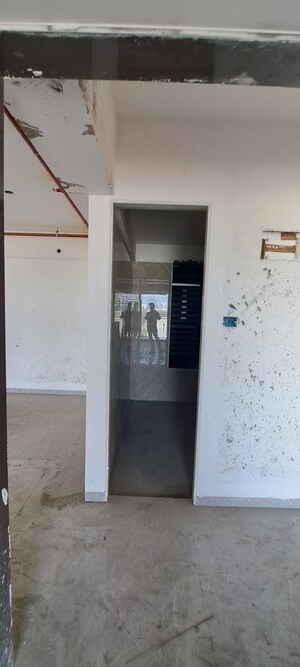 Kitchen in 2 BHK Apartment at Shakti One Luxuria, Kopar Khairane – for Sale