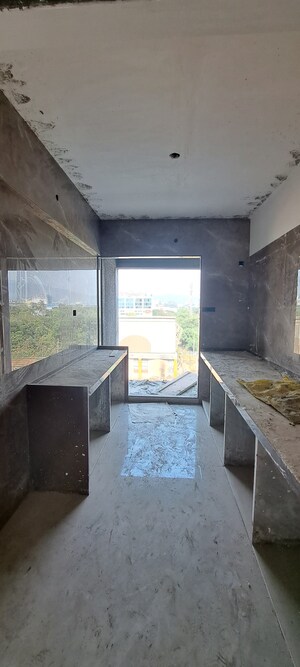 Kitchen in 2 BHK Apartment at Shakti One Luxuria, Kopar Khairane – for Sale