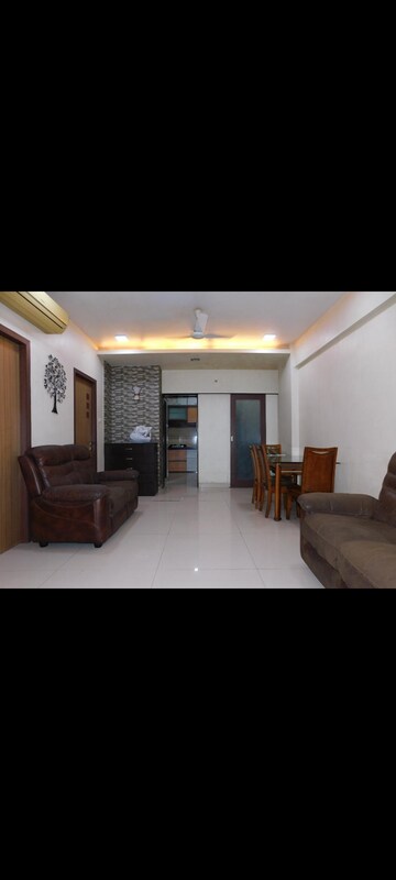 2 BHK Apartment For Rent in Shivaji Park