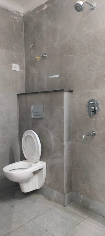 Bathroom in 1 BHK Builder Floor at Saket – for Rent
