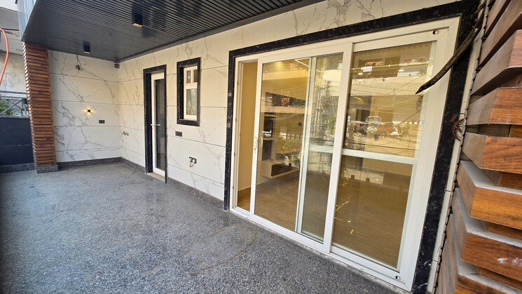 Balcony, rajouri garden 3 Bedroom 200 Sq.Yd. Builder Floor In Rajouri Garden Delhi 8441588