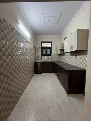Kitchen in 2 BHK Builder Floor at Sainik Plaza, Sector 49 – for Sale