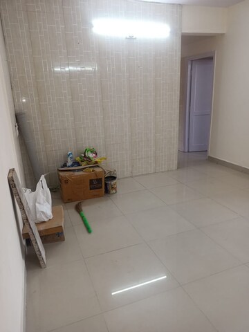 Room in 2 BHK Apartment at Shree Vaishno Neelkanth Apartment, Malad East – for Rent