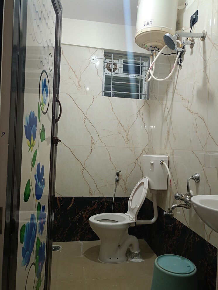 Master Bedroom, neeladri nagar 6+ Bedroom 1500 Sq.Ft. Independent House In Neeladri Nagar Bangalore 8441632