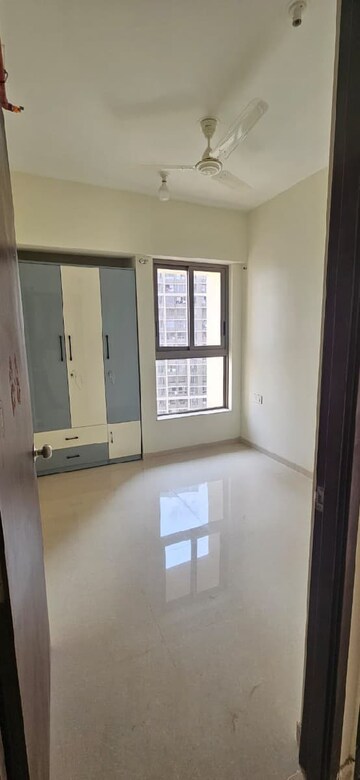 Bedroom in 2 BHK Apartment at Kalpataru Paramount, Kapur Bawdi – for Rent