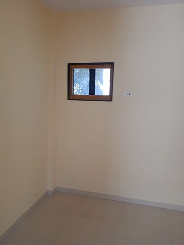 Room in 1 BHK Apartment at Tulsidham Complex, Kapur Bawdi – for Rent