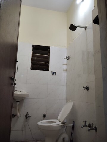 Bathroom in 2 BHK Apartment at Satellite – for Rent
