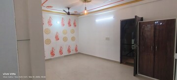 Room in 1 BHK Builder Floor at Ignou Road – for Rent