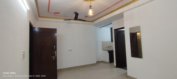 Room in 1 BHK Builder Floor at Ignou Road – for Rent