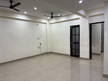 Room in 3 BHK Builder Floor at Sector 56 – for Rent