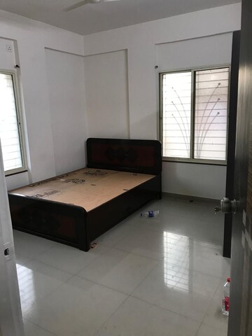 Room in 2 BHK Apartment at Kamaal Chok – for Sale