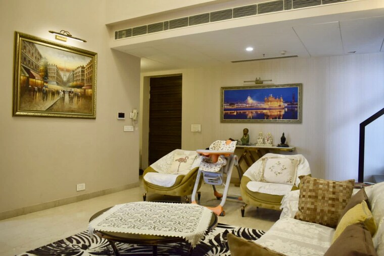 Living Room, m3m-golf-estate 3 Bedroom 3844 Sq.Ft. Apartment In Sector 65 Gurgaon 8442065