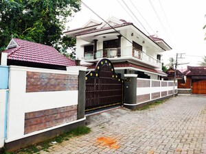 4 BHK Independent House For Sale in Thammanam