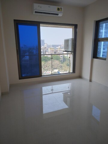 Room in 2 BHK Apartment at Asmita Sand Dunes, Malad West – for Rent