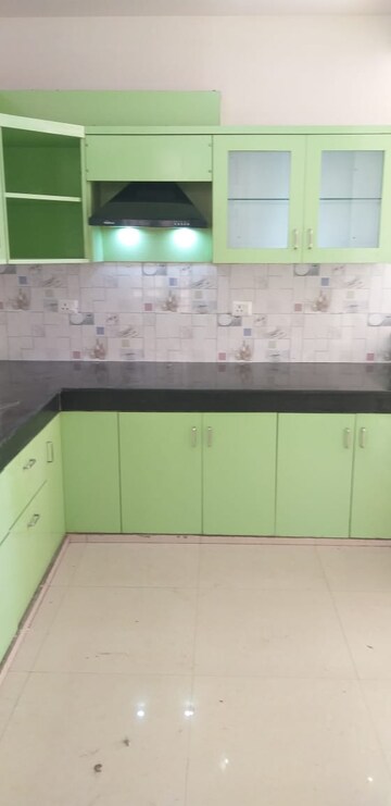 Kitchen in 3 BHK Apartment at Gomti Nagar – for Rent
