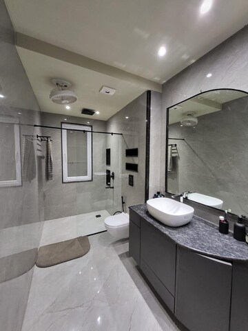 Master Bedroom in 4 BHK Builder Floor at Sushant Lok 2, Sector 57 – for Sale