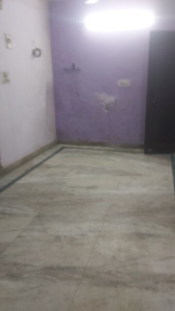 Bedroom in 2.5 BHK Builder Floor at Mayur Vihar – for Rent