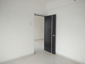 Room in 2 BHK Apartment at Prathamesh Krupa Kedar Darshan, Andheri West – for Rent