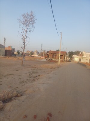  Plot For Sale in Dheeraj Nagar