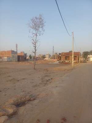  Plot For Sale in Dheeraj Nagar