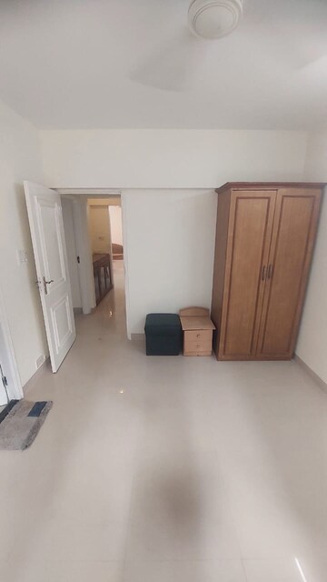 Room in 3 BHK Apartment at Lakshachandi Apartments, Goregaon East – for Rent
