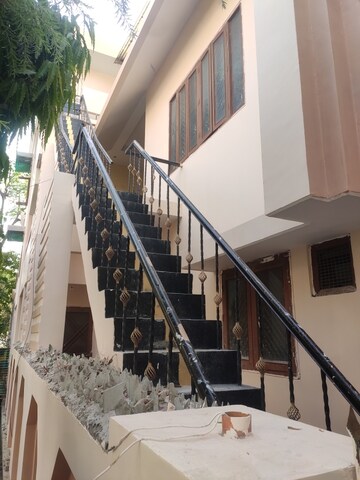 Plot Area in  Co-working Space at Gomti Nagar – for Rent