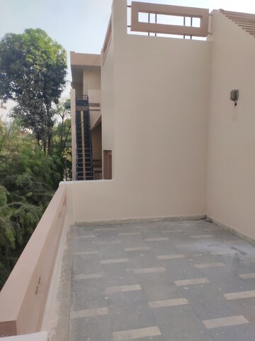 Plot Area in  Co-working Space at Gomti Nagar – for Rent