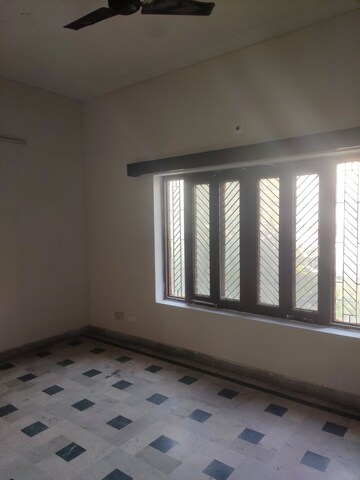 Plot Area in  Co-working Space at Gomti Nagar – for Rent
